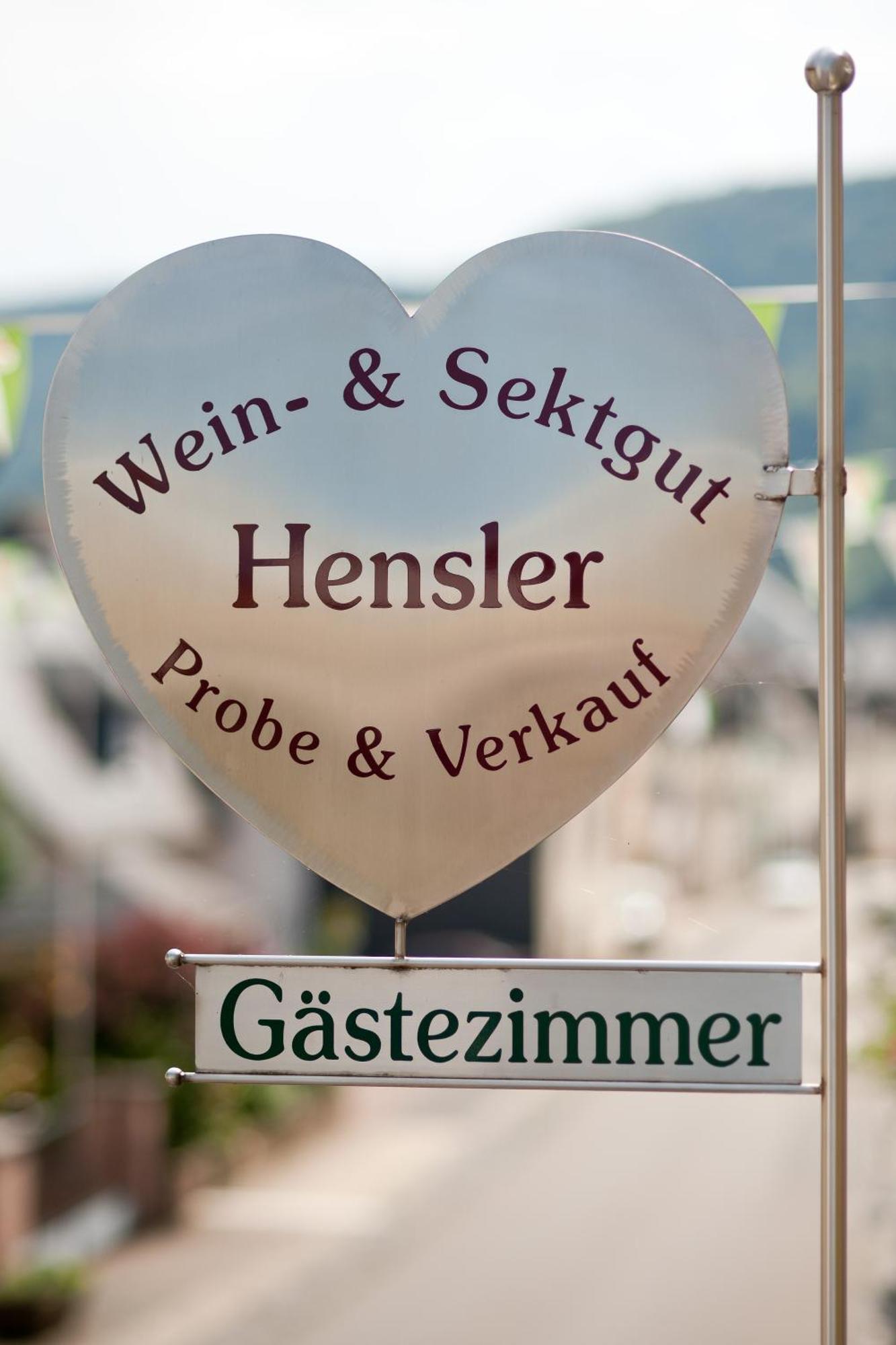 Wein- Und Sektgut Markus Hensler Briedel Εξωτερικό φωτογραφία